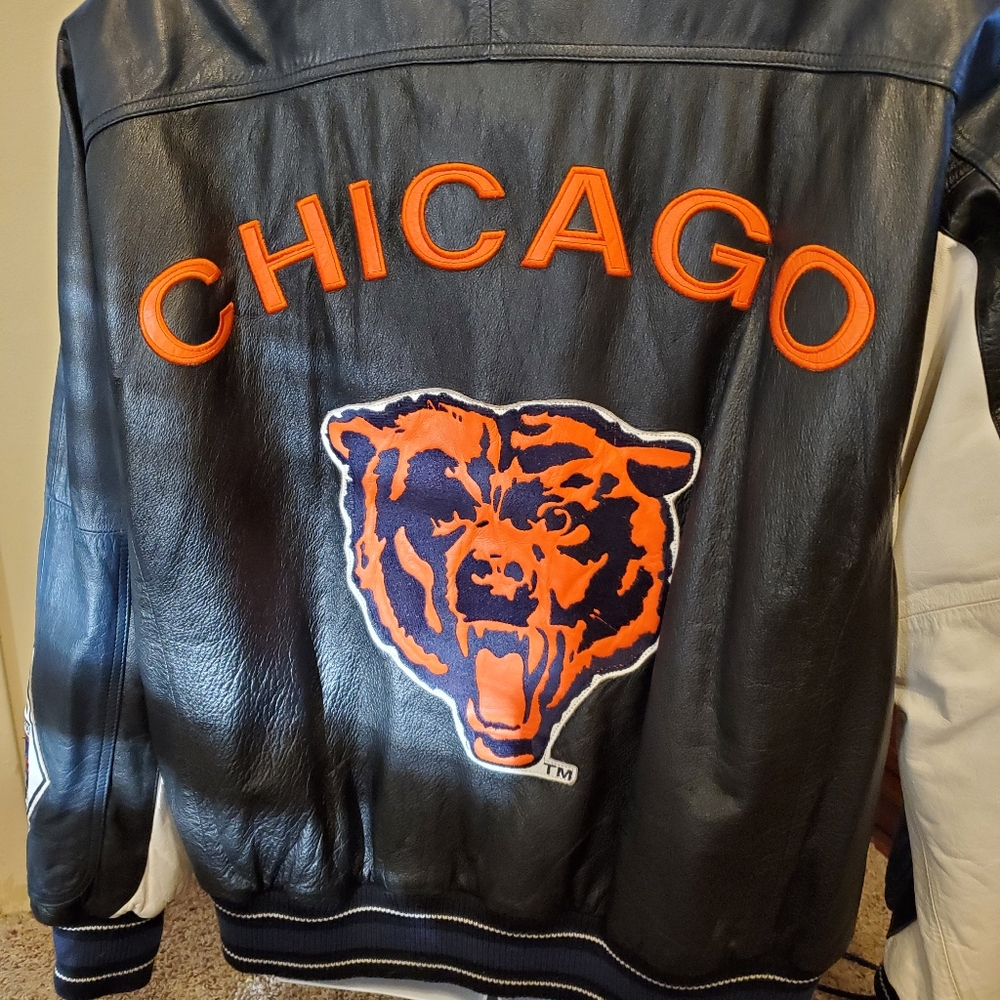 2XL LEATHER CHICAGO BEARS COAT - Picture 7 of 9